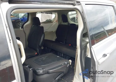 2017 Chrysler Pacifica Touring Plus из США, поврежденный, VIN 2C4RC1BG4HR781976